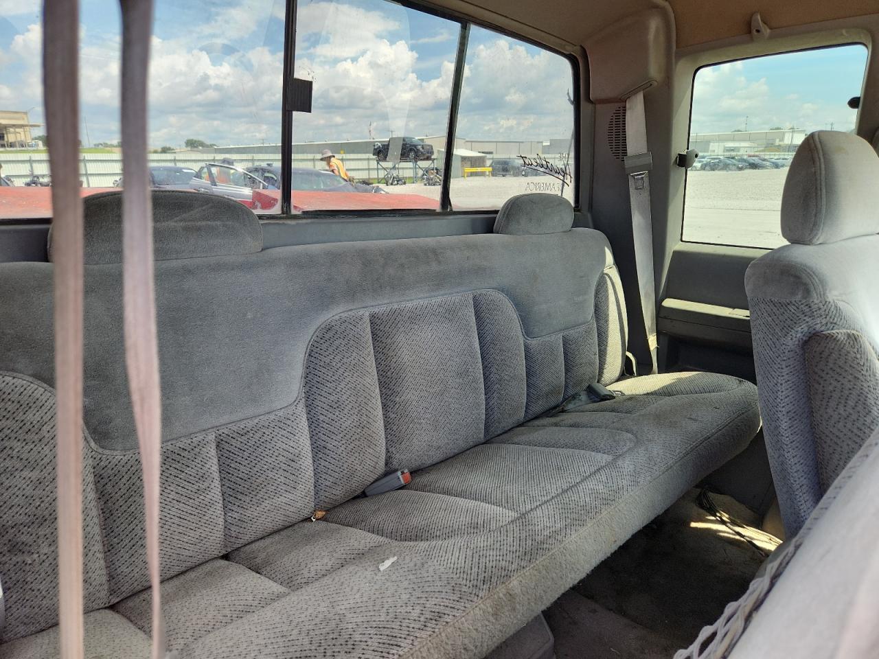 1996 Chevrolet Gmt-400 K2500 VIN: 1GCGK29F6TE223579 Lot: 64312535
