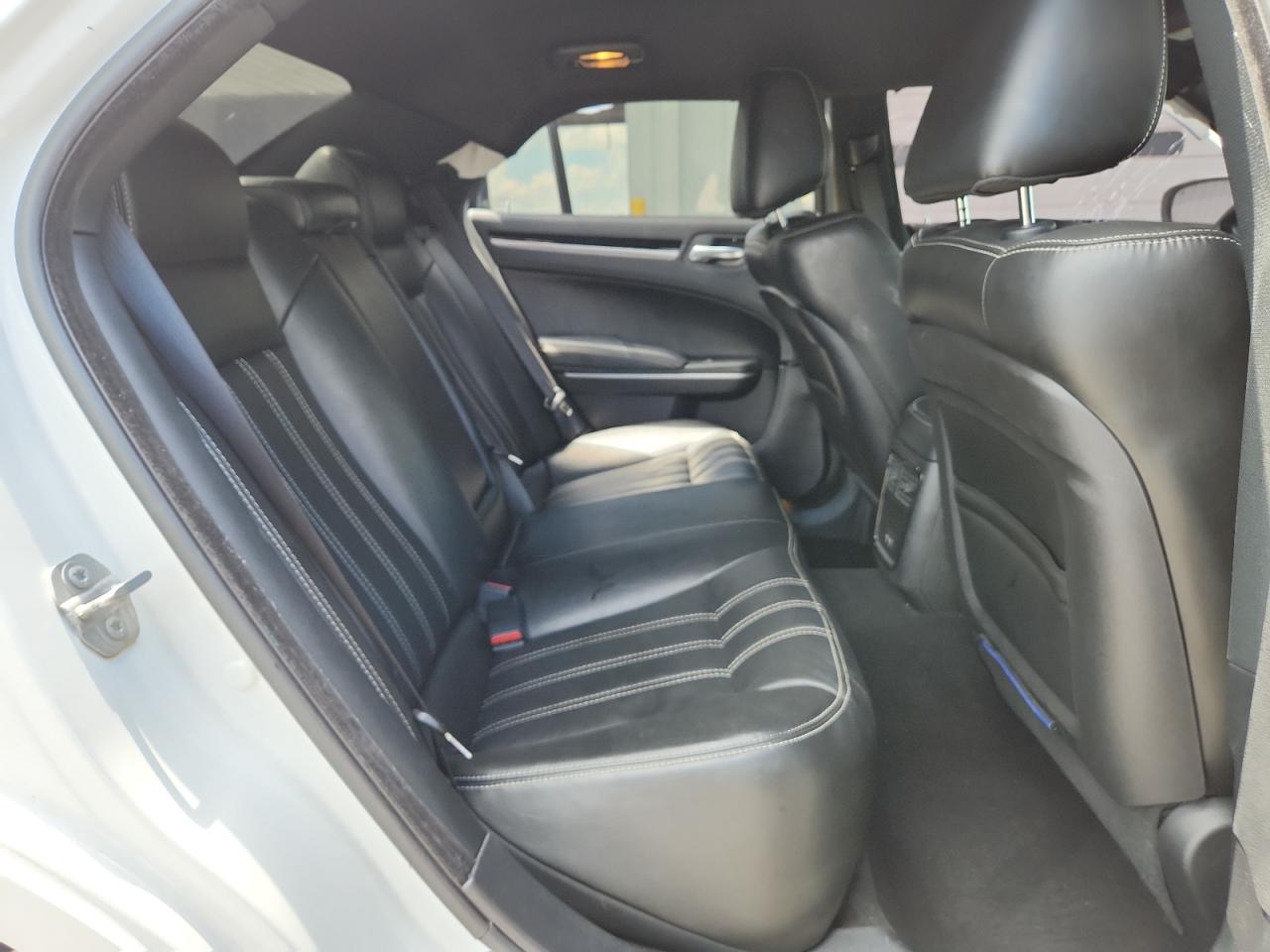2019 Chrysler 300 S VIN: 2C3CCABGXKH601164 Lot: 64746385