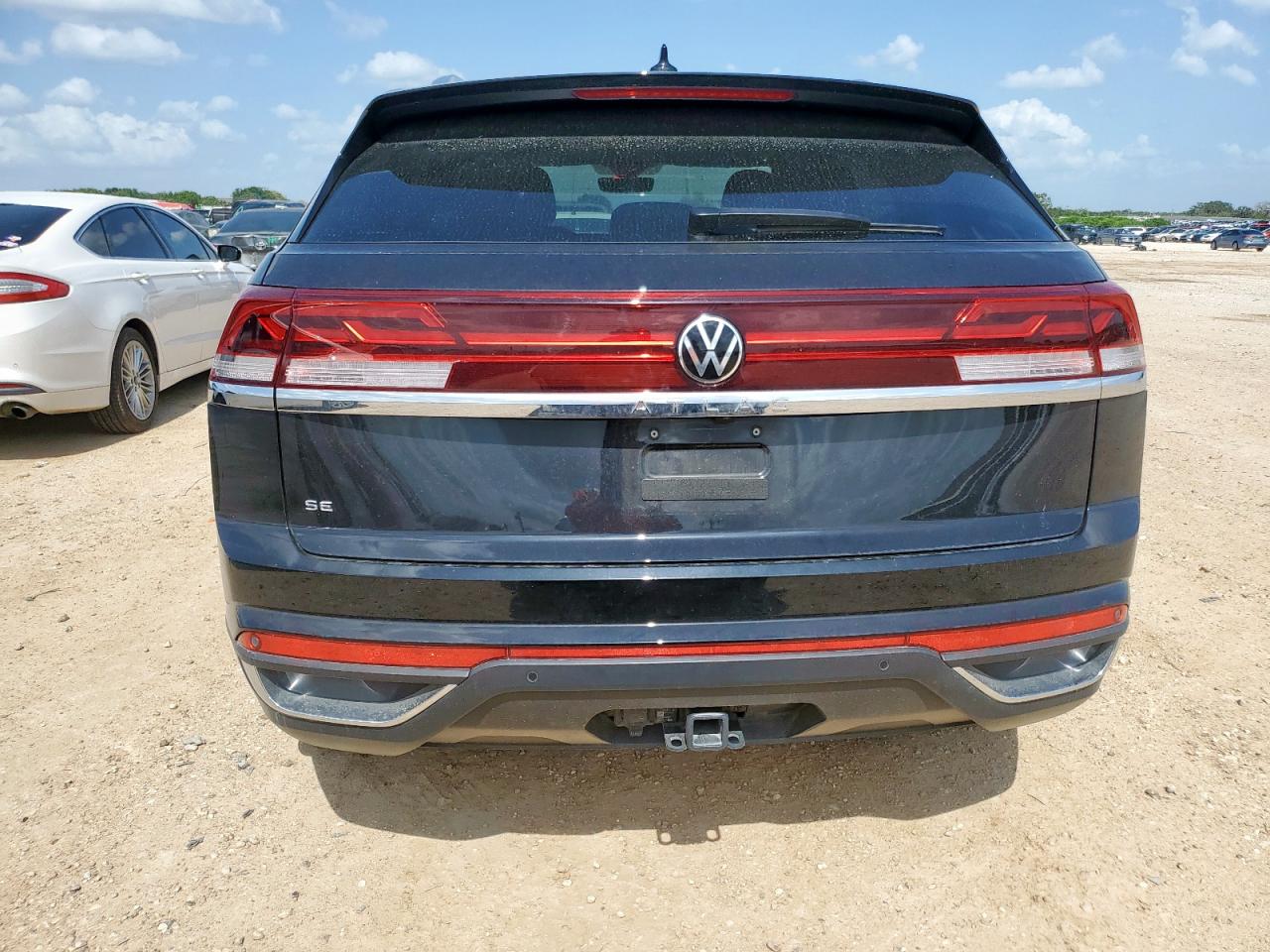 2025 Volkswagen Atlas Cross Sport Se VIN: 1V2JE2CA0SC215657 Lot: 65163305