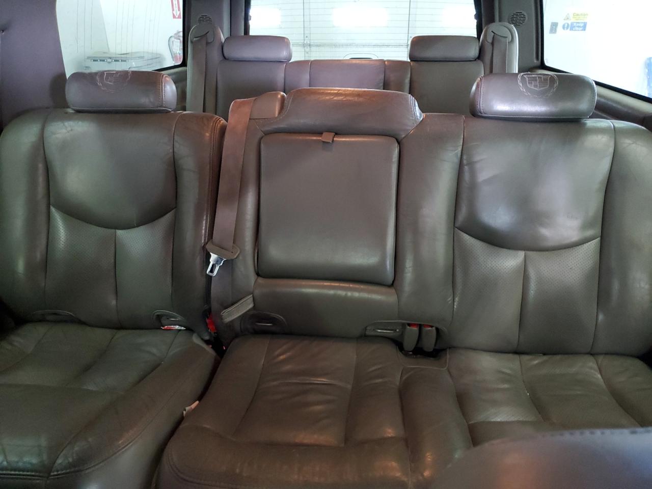 2004 Cadillac Escalade Esv VIN: 3GYFK66N04G233866 Lot: 64982075