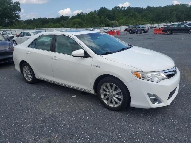 TOYOTA CAMRY 2012 Белы