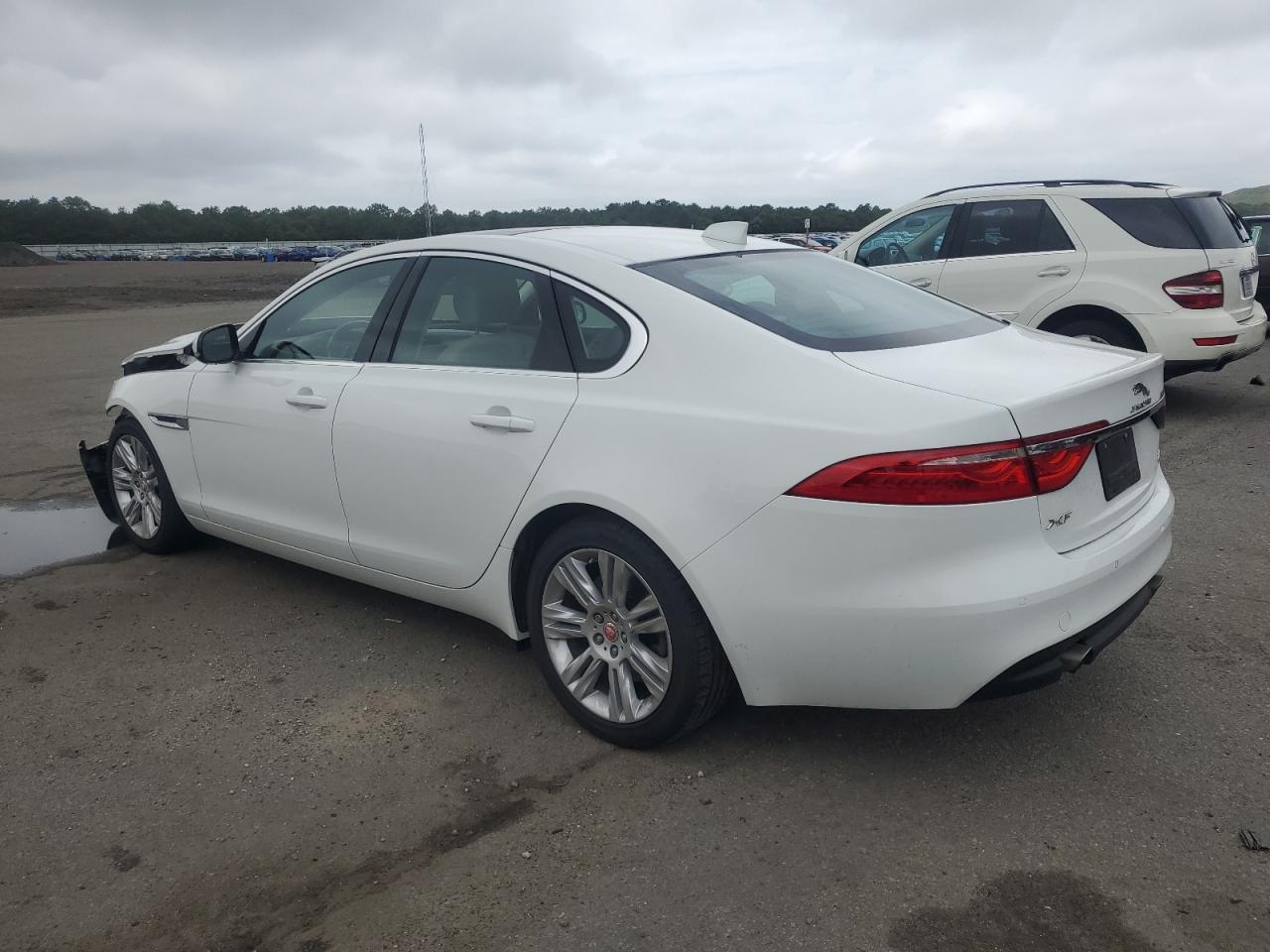 2018 Jaguar Xf Premium VIN: SAJBJ4FX8JCY55502 Lot: 63573375