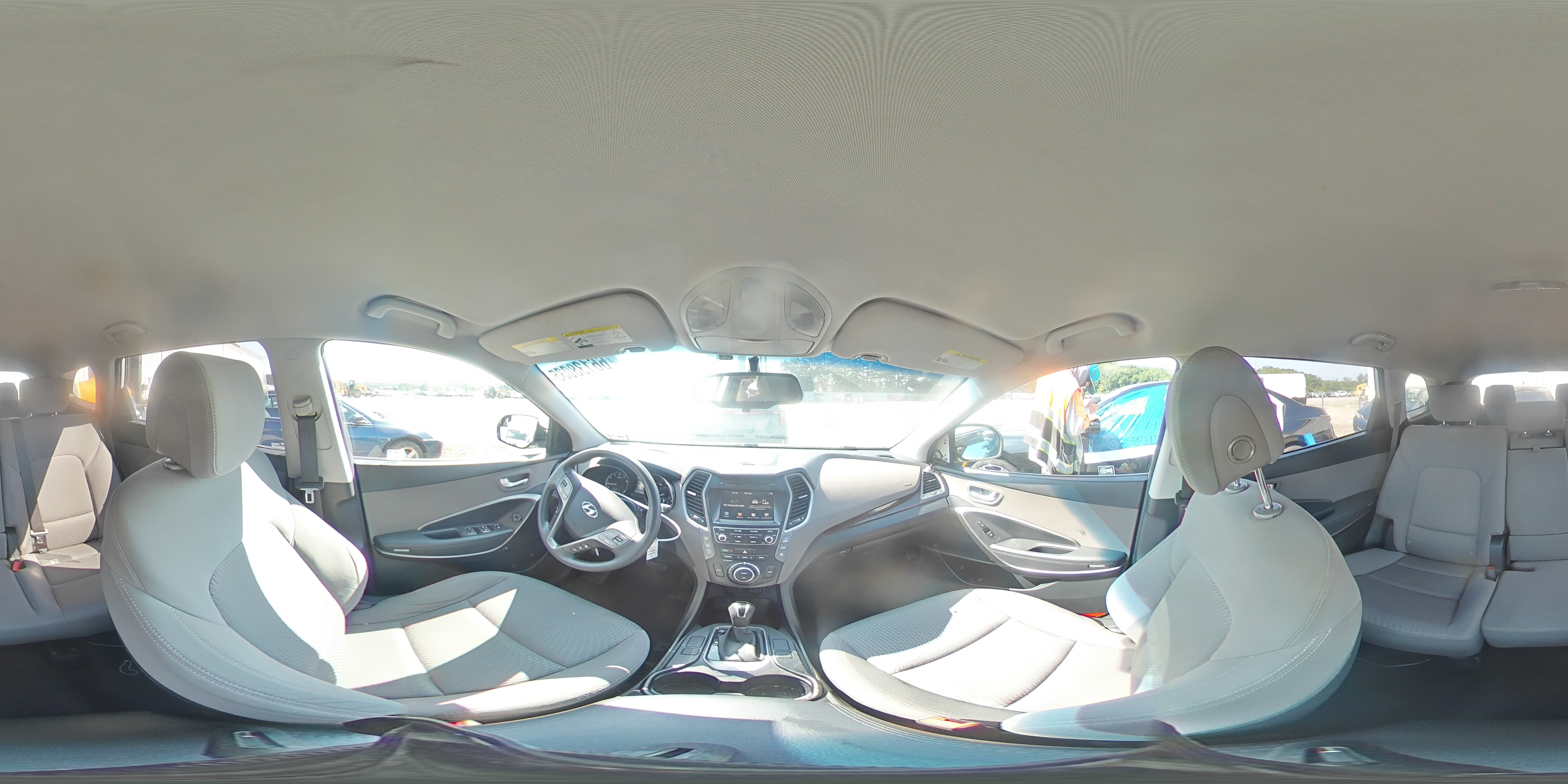 2017 Hyundai Santa Fe Se VIN: KM8SM4HF5HU187944 Lot: 66138035