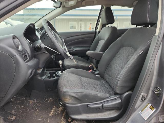  NISSAN VERSA 2018 Серый