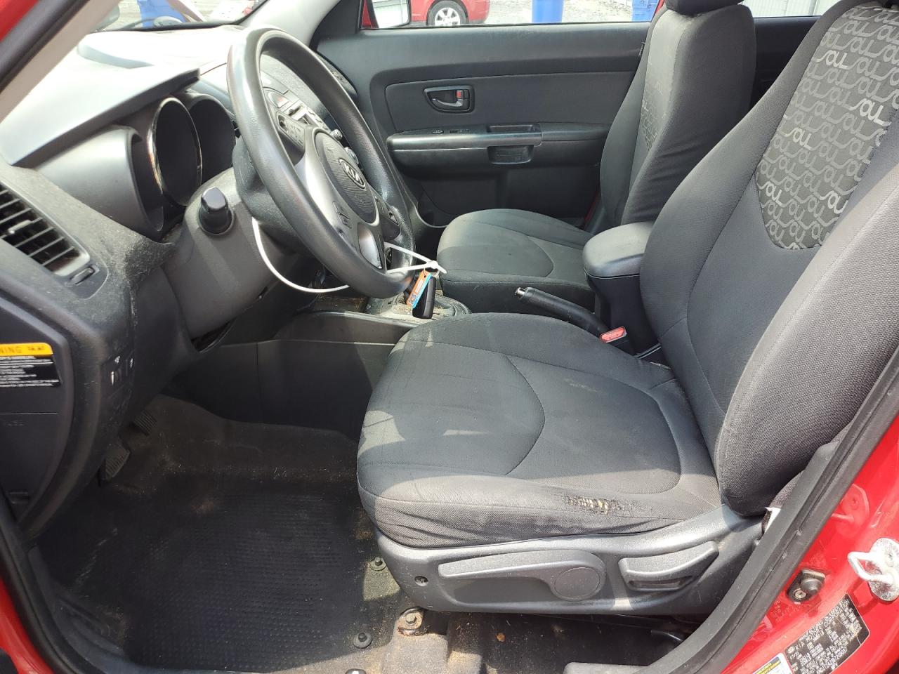 2011 Kia Soul + VIN: KNDJT2A21B7209037 Lot: 61969155
