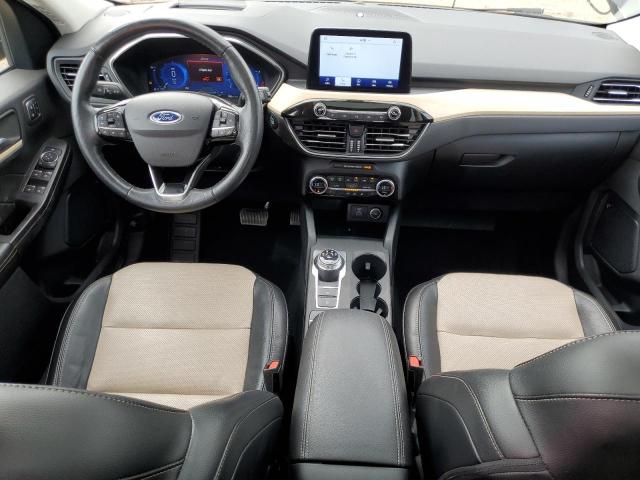  FORD ESCAPE 2021 Czarny