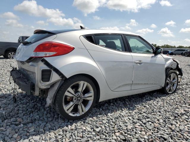  HYUNDAI VELOSTER 2016 Серебристый