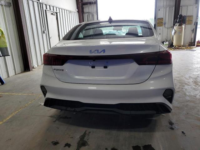  KIA FORTE 2024 Biały