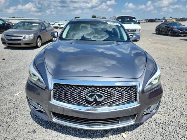  INFINITI Q70 2018 Серый