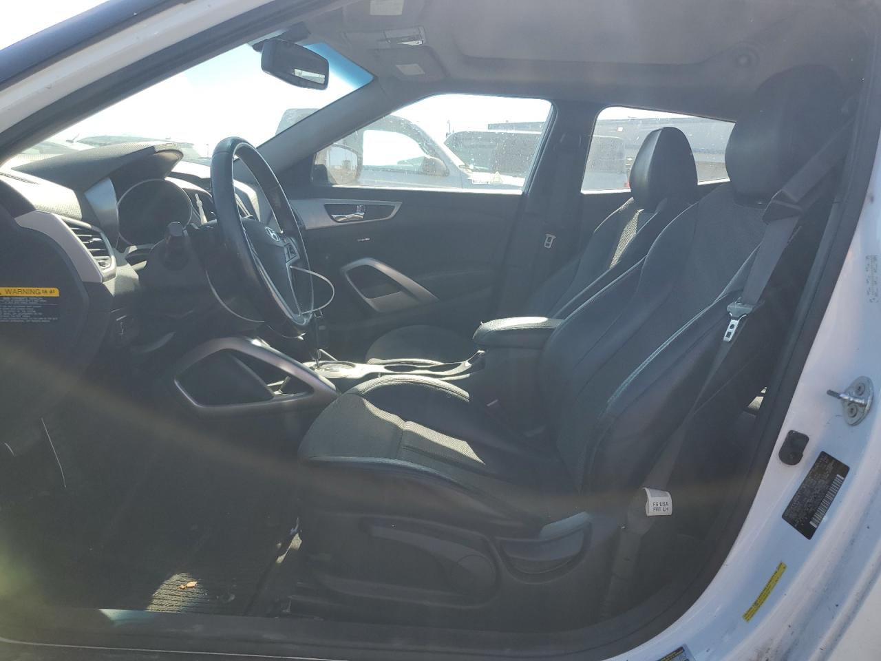 2015 Hyundai Veloster VIN: KMHTC6AD4FU238181 Lot: 64513165