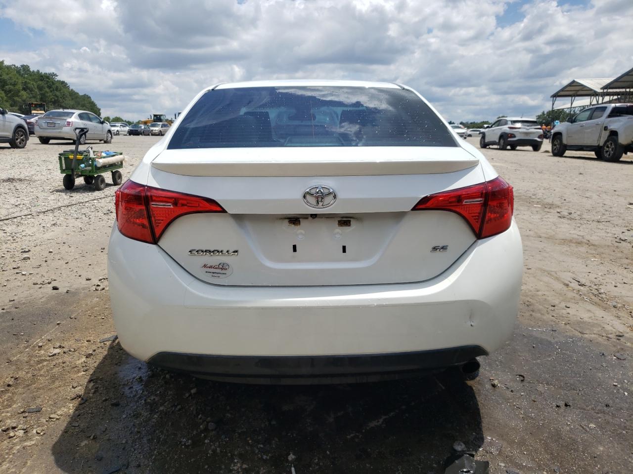 2017 Toyota Corolla L VIN: 5YFBURHE5HP736158 Lot: 64772765