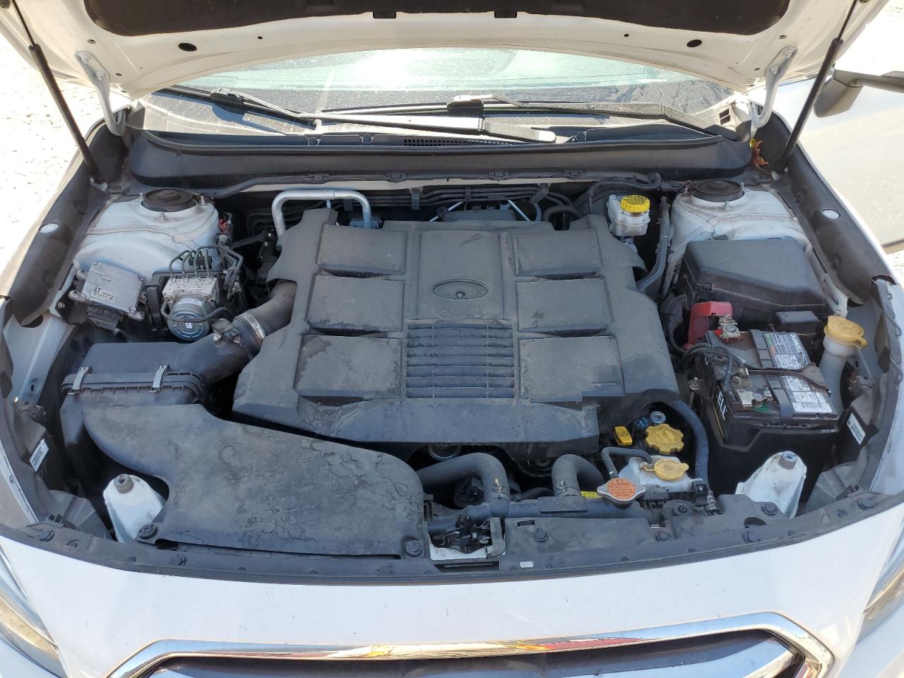 2018 Subaru Outback 3.6R Limited VIN: 4S4BSENC6J3242452 Lot: 63235745