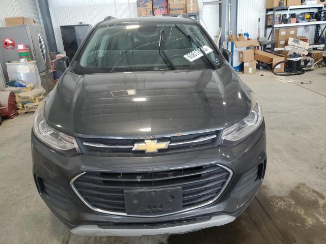 Parquets CHEVROLET TRAX 2017 Srebrny