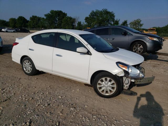  NISSAN VERSA 2018 Biały