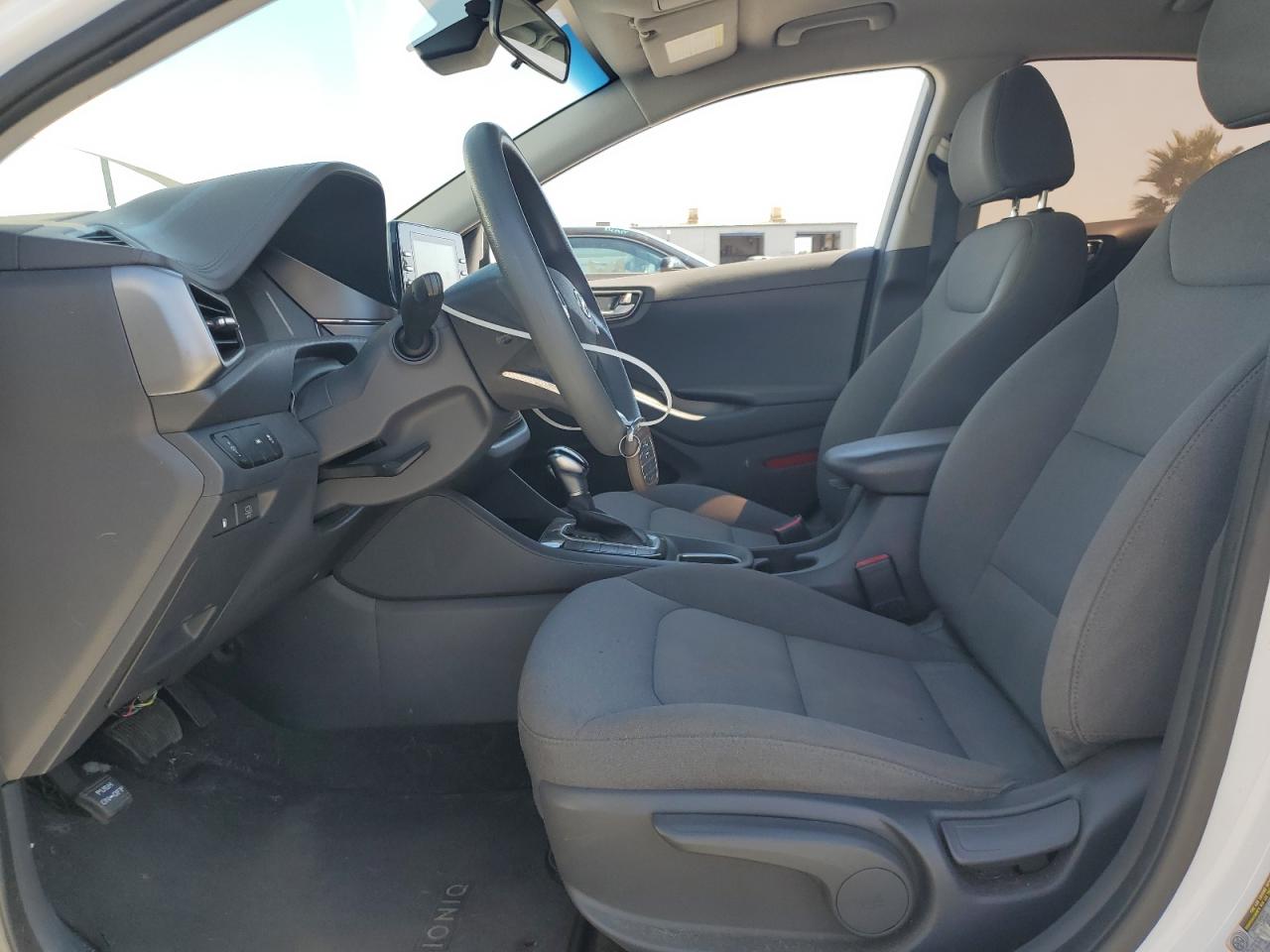2020 Hyundai Ioniq Blue VIN: KMHC65LC8LU186135 Lot: 62387315