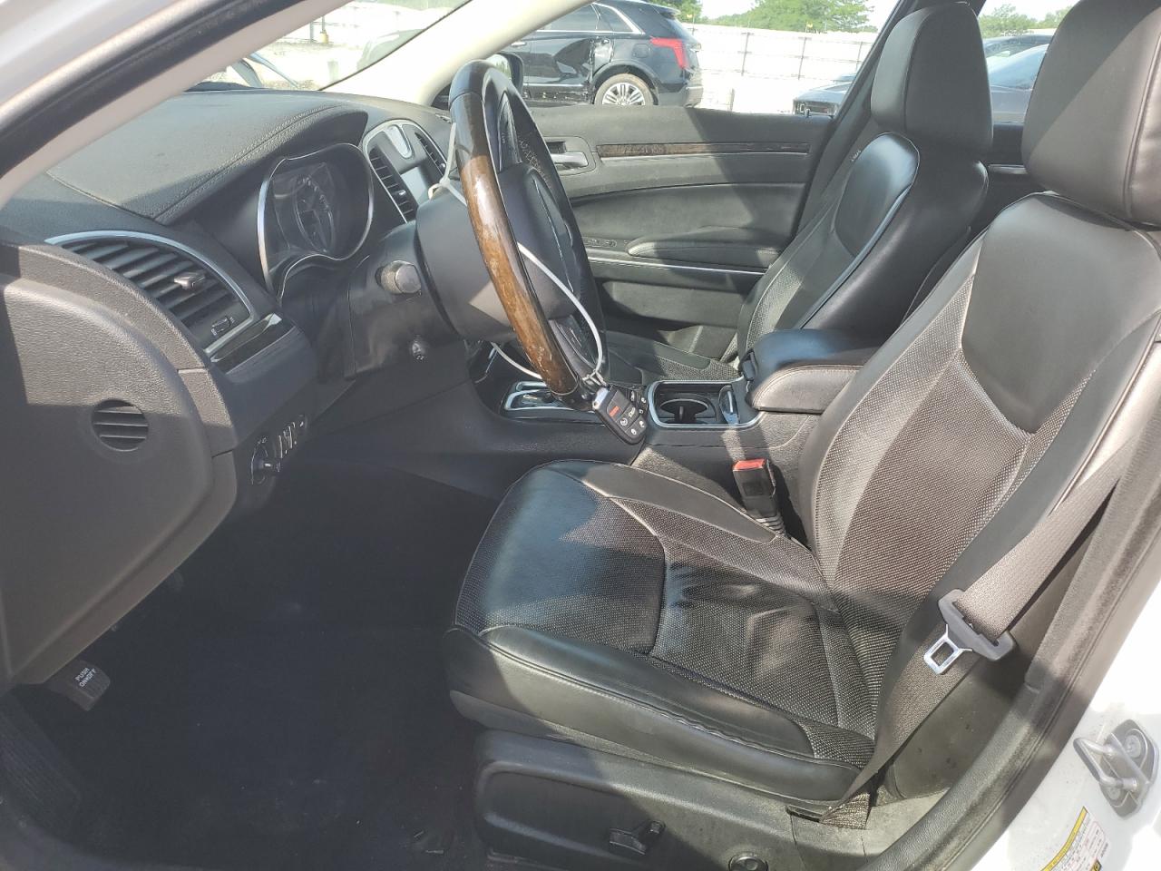 2016 Chrysler 300C VIN: 2C3CCAEG1GH343460 Lot: 62332815