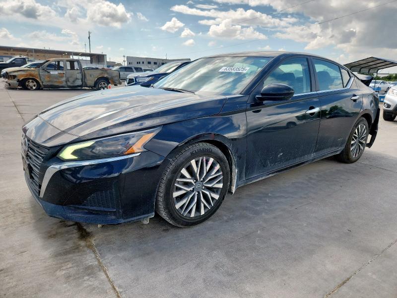 2023 Nissan Altima Sv