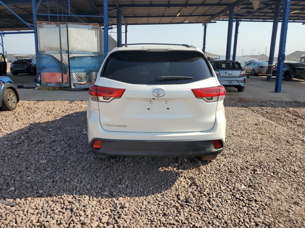 2019 Toyota Highlander Le VIN: 5TDZZRFH8KS298828 Lot: 64521265