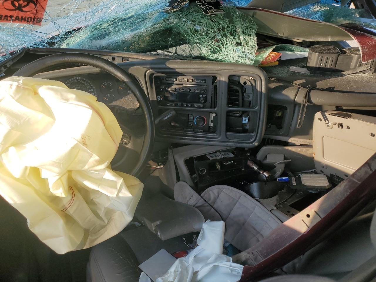 2005 Chevrolet Suburban K2500 VIN: 3GNGK26U25G187797 Lot: 65916375