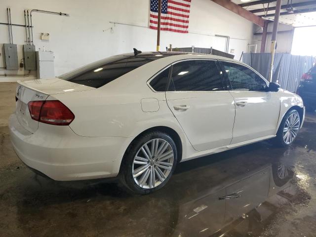  VOLKSWAGEN PASSAT 2015 White