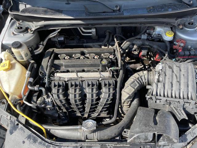 Sedans CHRYSLER 200 2013 Srebrny