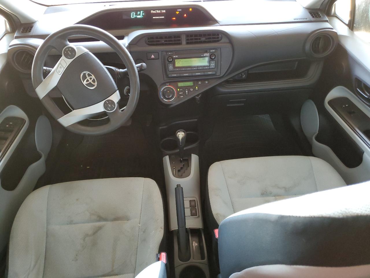 2013 Toyota Prius C VIN: JTDKDTB31D1056387 Lot: 63293315
