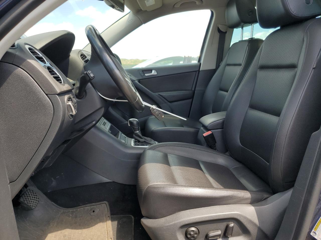 2016 Volkswagen Tiguan S VIN: WVGBV7AX6GW584745 Lot: 64287415