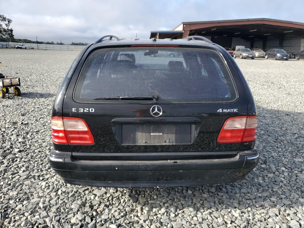 2000 Mercedes-Benz E 320 4Matic VIN: WDBJH82F3YX027661 Lot: 64070895
