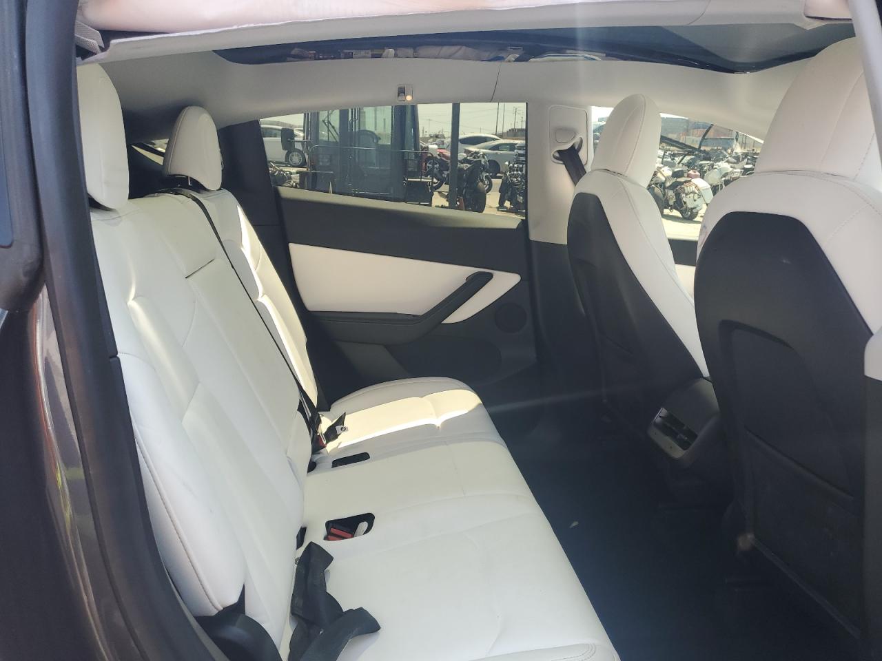 2021 Tesla Model Y VIN: 5YJYGDEF8MF194688 Lot: 64663755