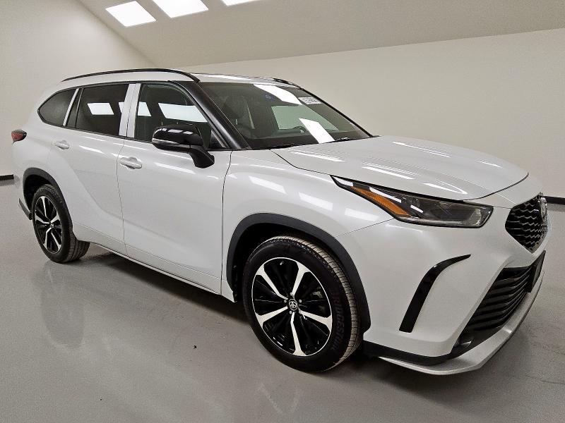  TOYOTA HIGHLANDER 2022 White