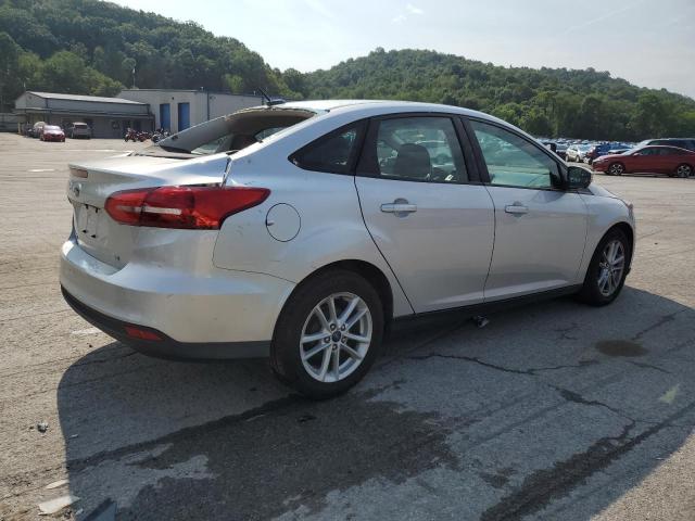 Sedans FORD FOCUS 2016 Srebrny