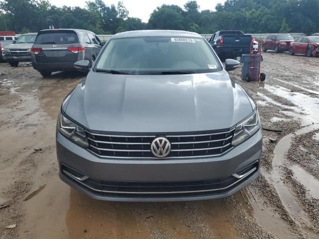 Sedans VOLKSWAGEN PASSAT 2016 Gray
