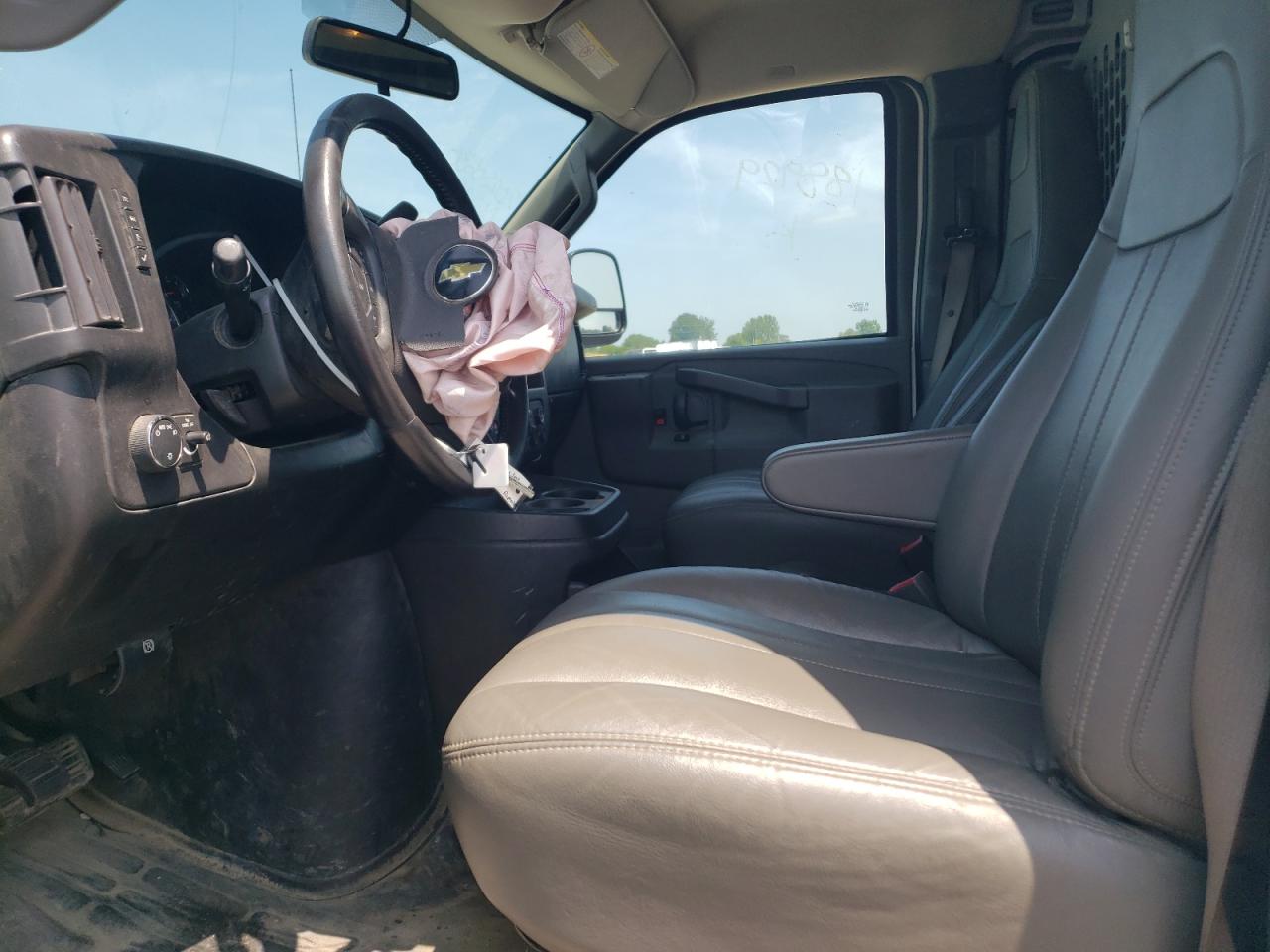 2020 Chevrolet Express G2500 VIN: 1GCWGAFG1L1188929 Lot: 66123305