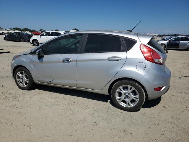  FORD FIESTA 2015 Srebrny