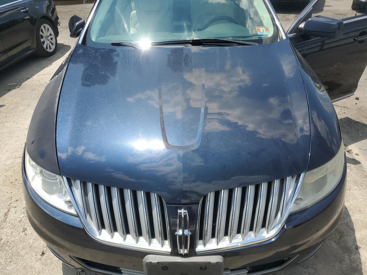 1LNHM93R79G611990 2009 Lincoln Mks