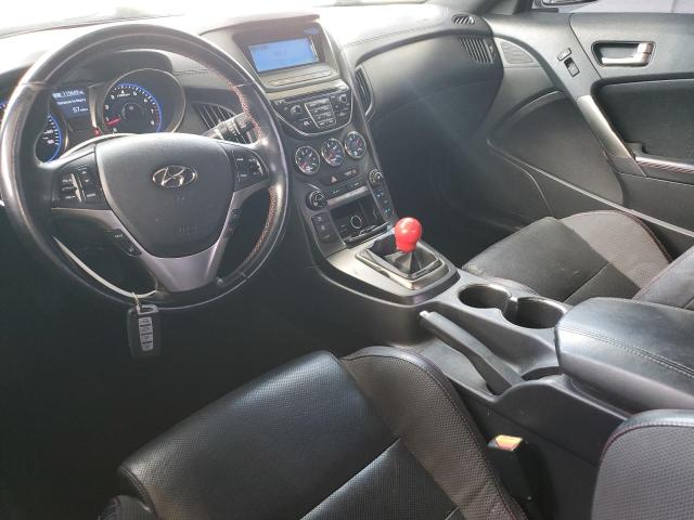 Coupet HYUNDAI GENESIS 2015 Biały