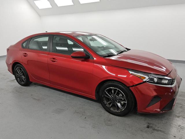  KIA FORTE 2023 Czerwony