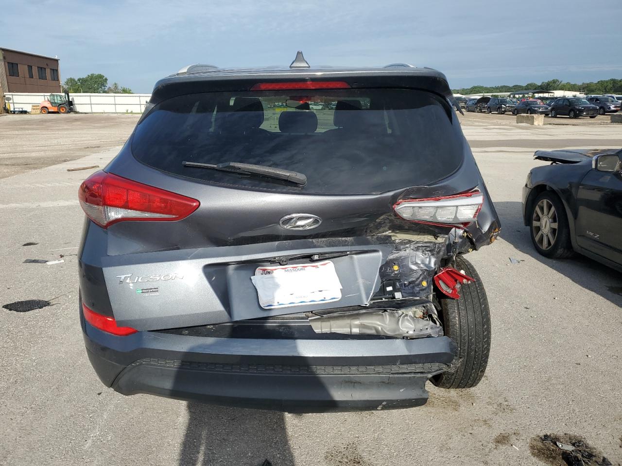 km8j3ca45ju679929 KM8J3CA45JU679929 2018 Hyundai Tucson Sel