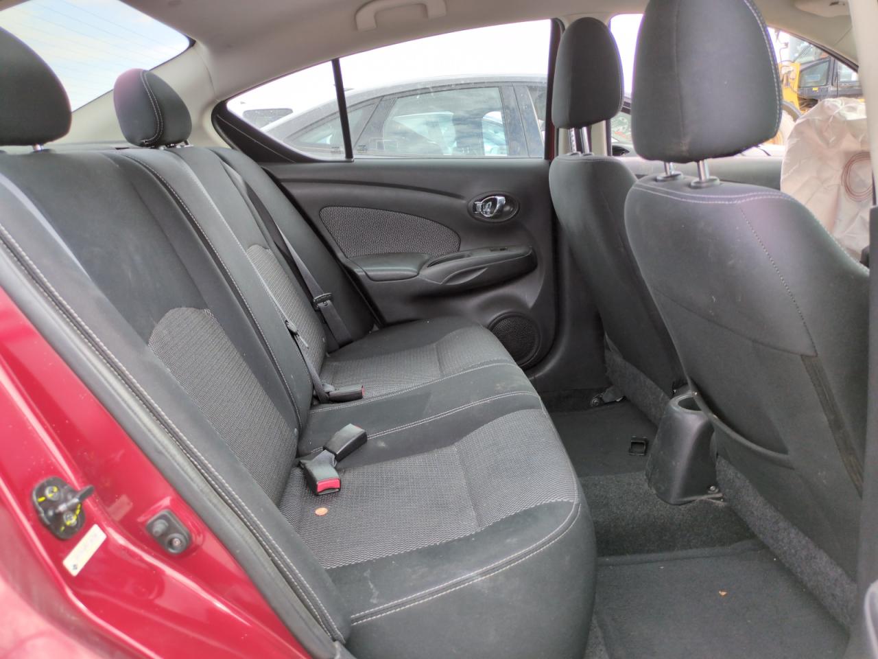 2015 Nissan Versa S VIN: 3N1CN7AP5FL847596 Lot: 62873965