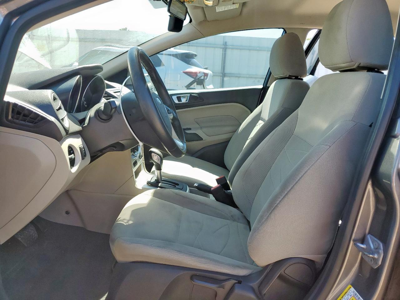 2014 Ford Fiesta Se VIN: 3FADP4BJ5EM220318 Lot: 64816585