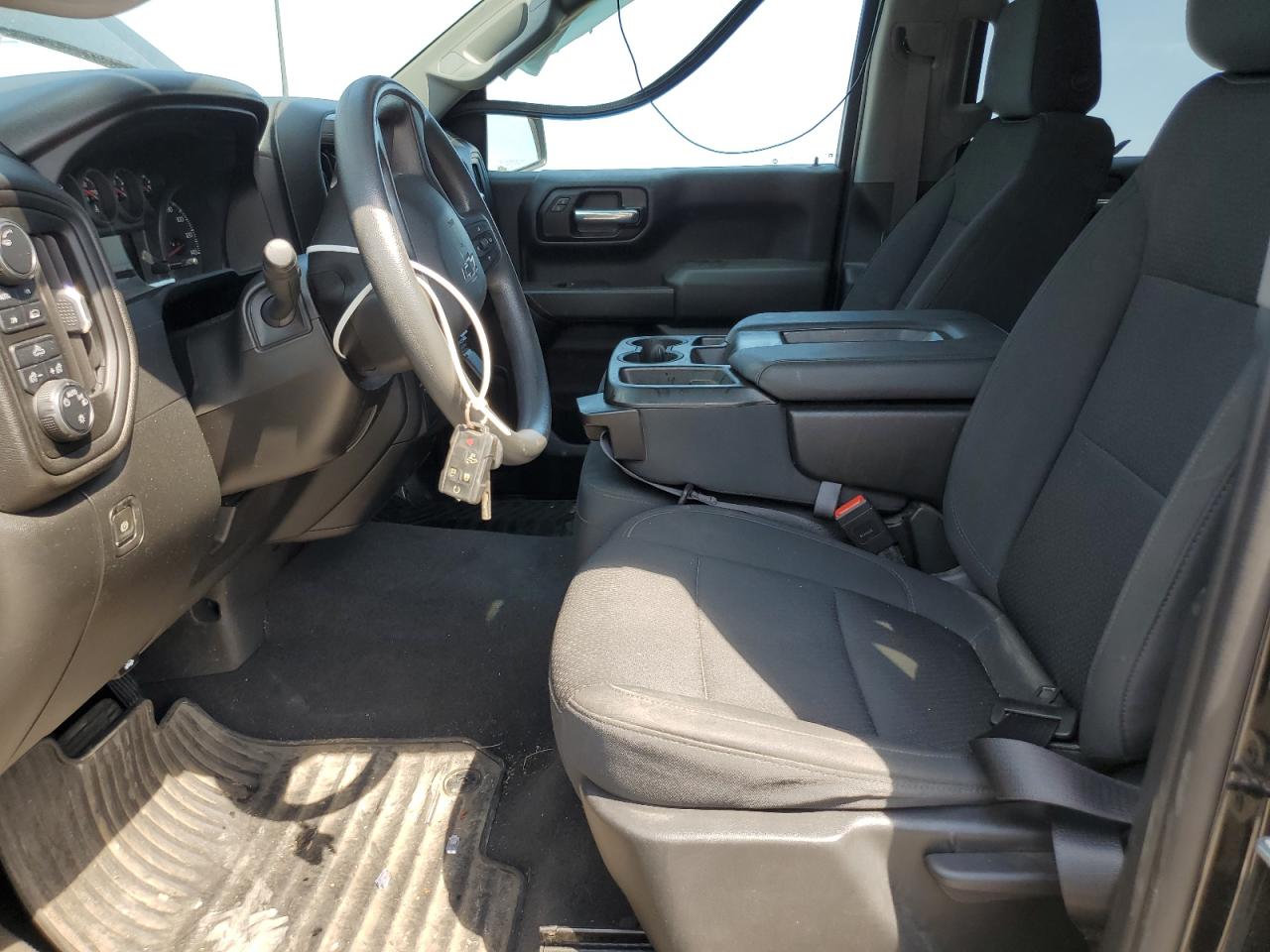 2021 Chevrolet Silverado K1500 Custom VIN: 1GCPYBEKXMZ202679 Lot: 62952825