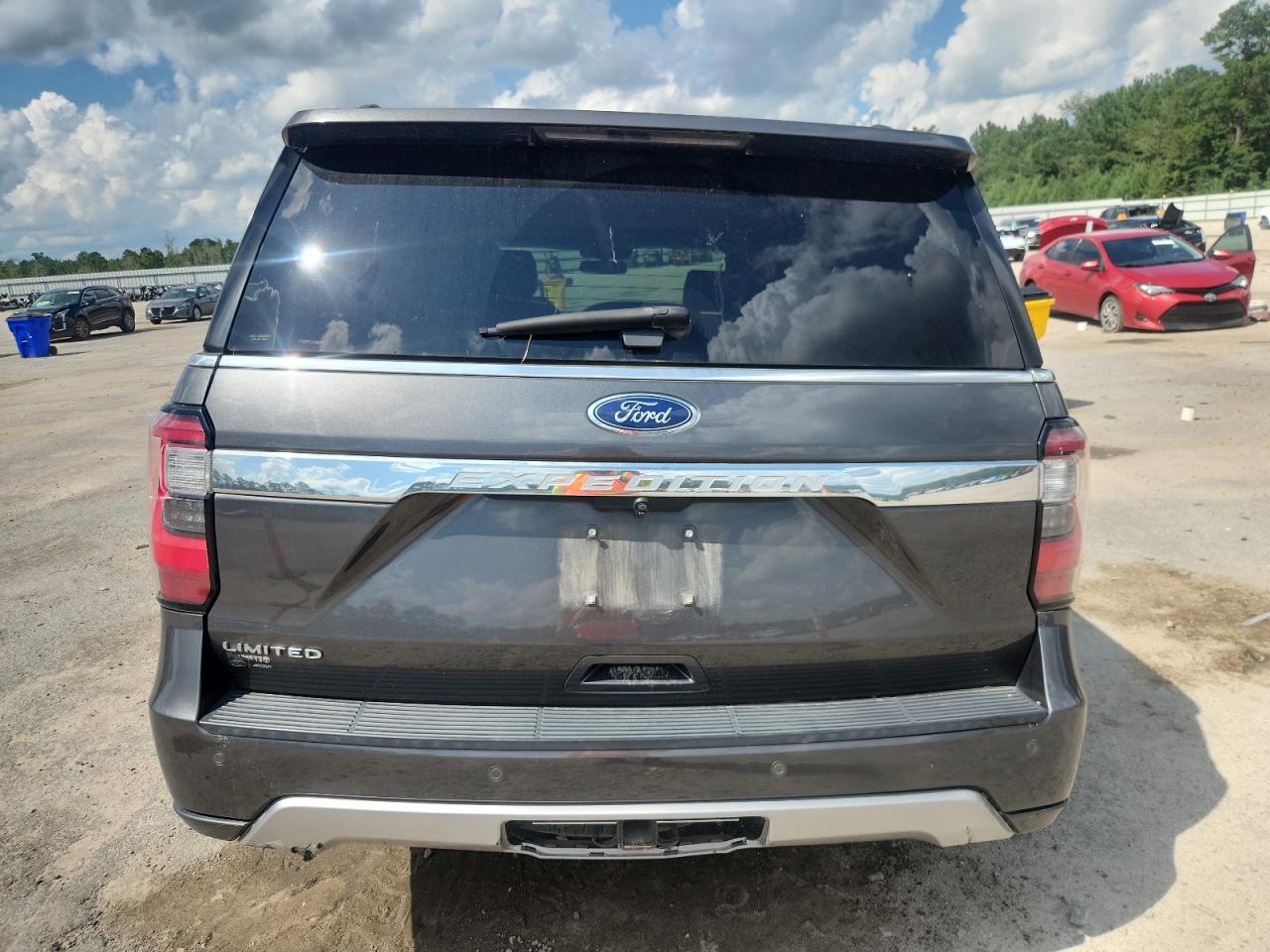 2018 Ford Expedition Limited VIN: 1FMJU1KT1JEA53845 Lot: 64032875