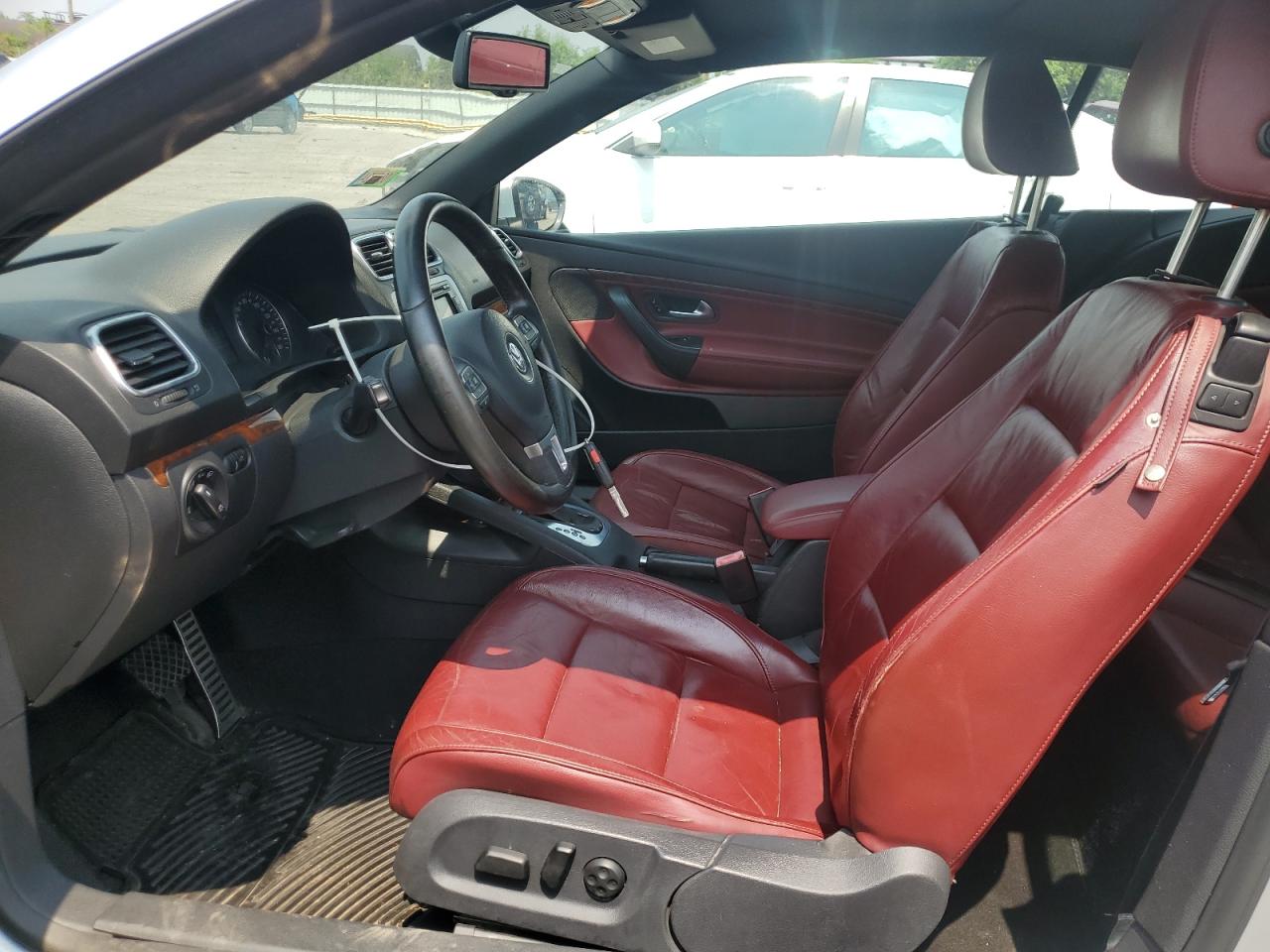 2011 Volkswagen Eos Lux VIN: WVWFW7AH0BV003993 Lot: 64467815