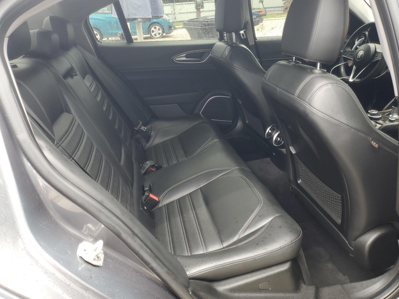 zarfaecn9h7530827 ZARFAECN9H7530827 2017 Alfa Romeo Giulia Ti