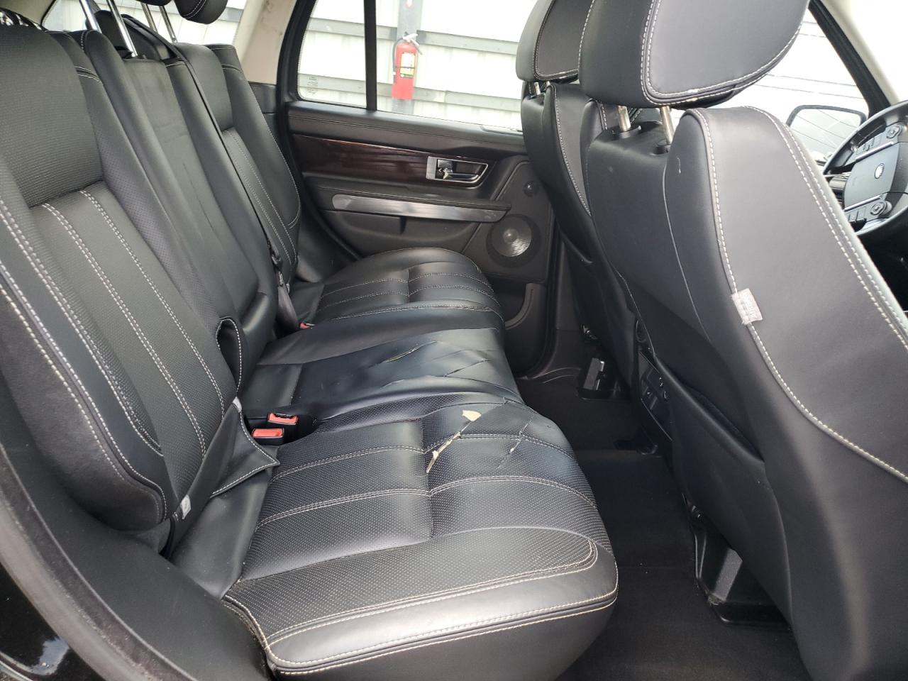 2011 Land Rover Range Rover Sport Lux VIN: SALSK2D47BA271090 Lot: 64461865