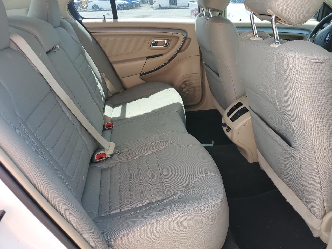 2013 Ford Taurus Se VIN: 1FAHP2D89DG192905 Lot: 64718395