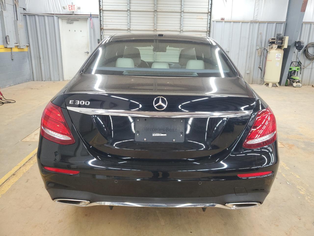 2017 Mercedes-Benz E 300 VIN: WDDZF4JB6HA231901 Lot: 63107975