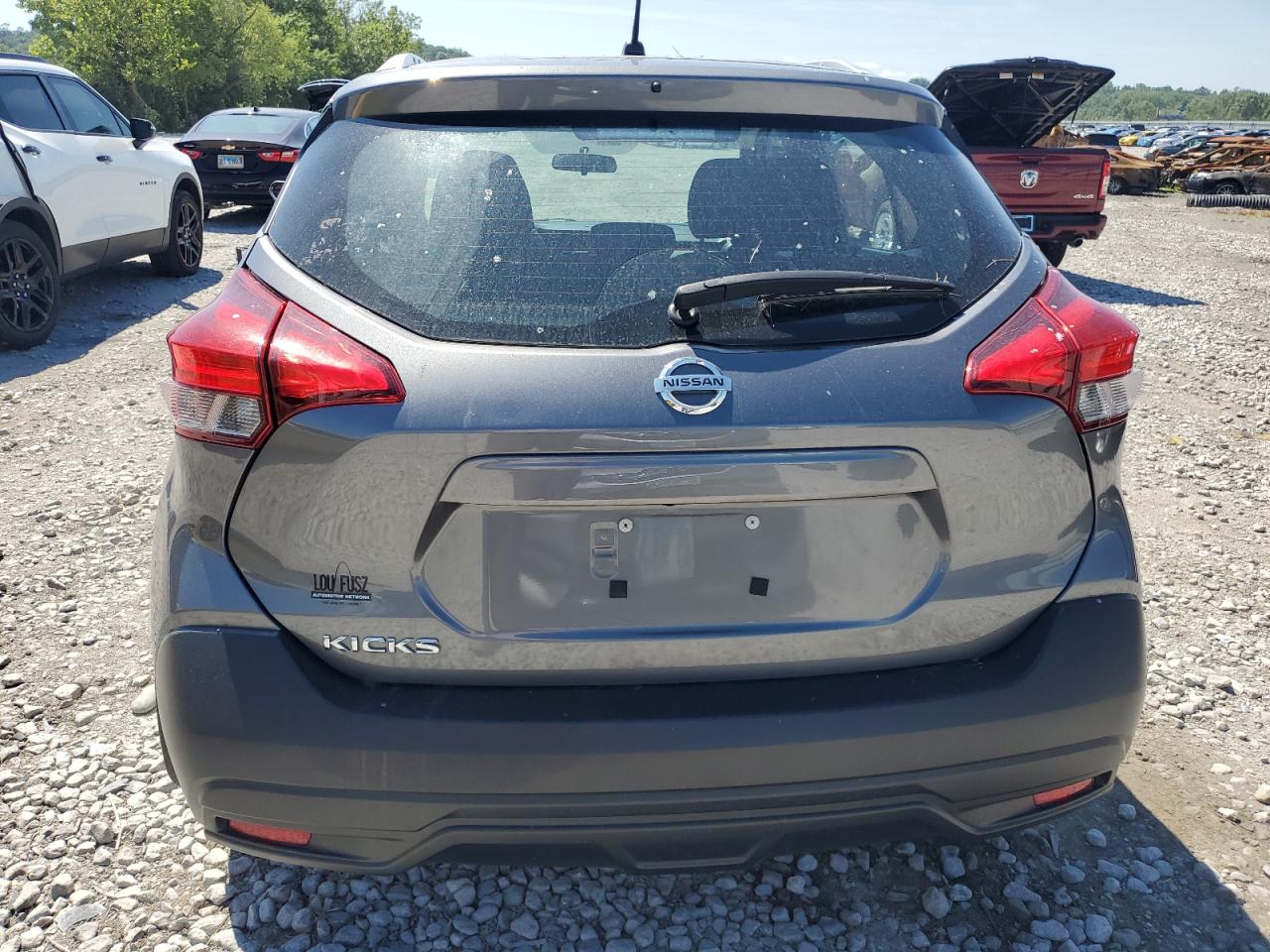 2018 Nissan Kicks S VIN: 3N1CP5CU2JL537660 Lot: 61873065