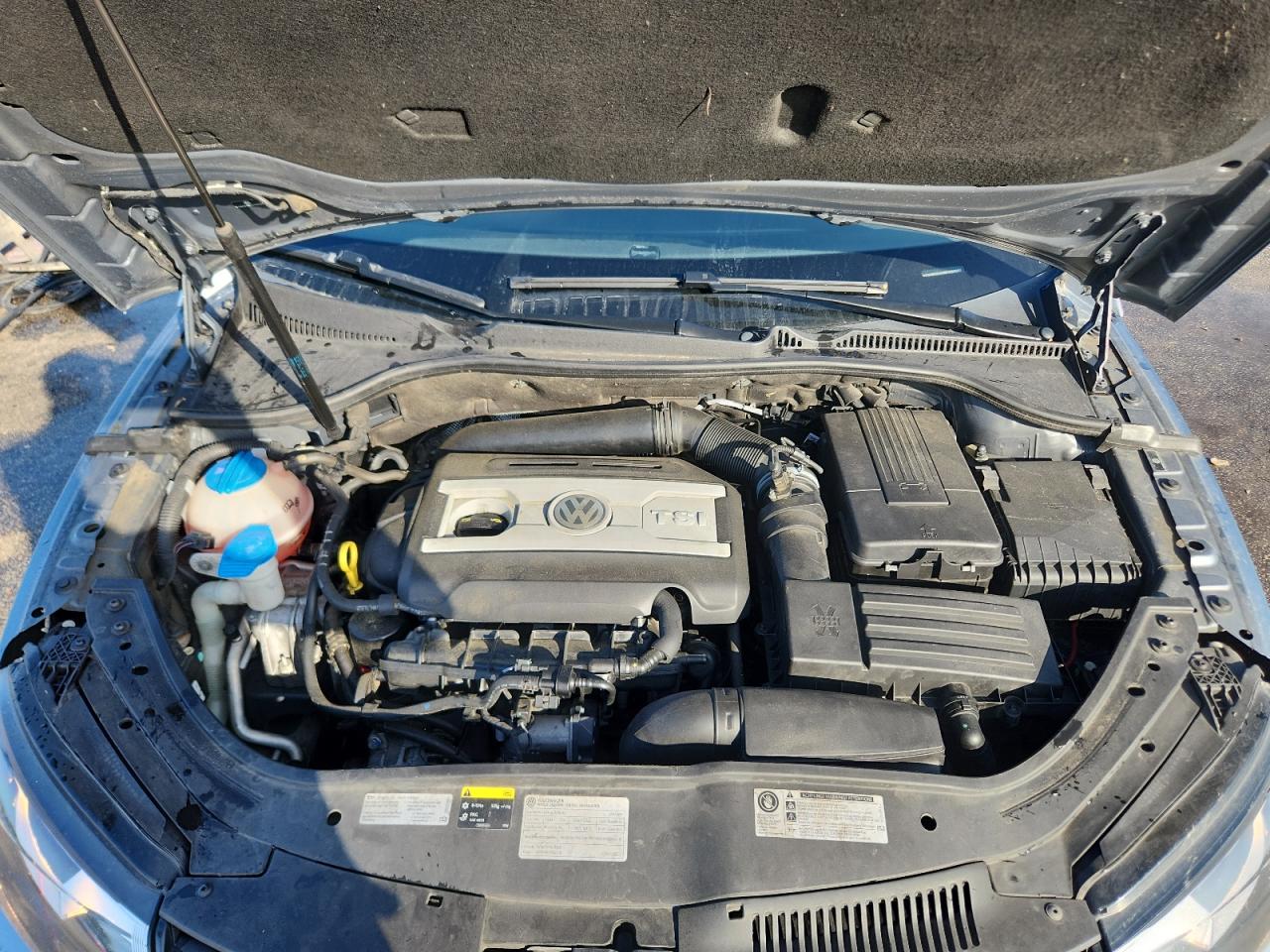 2014 Volkswagen Eos Komfort VIN: WVWBW8AH0EV005350 Lot: 64357765