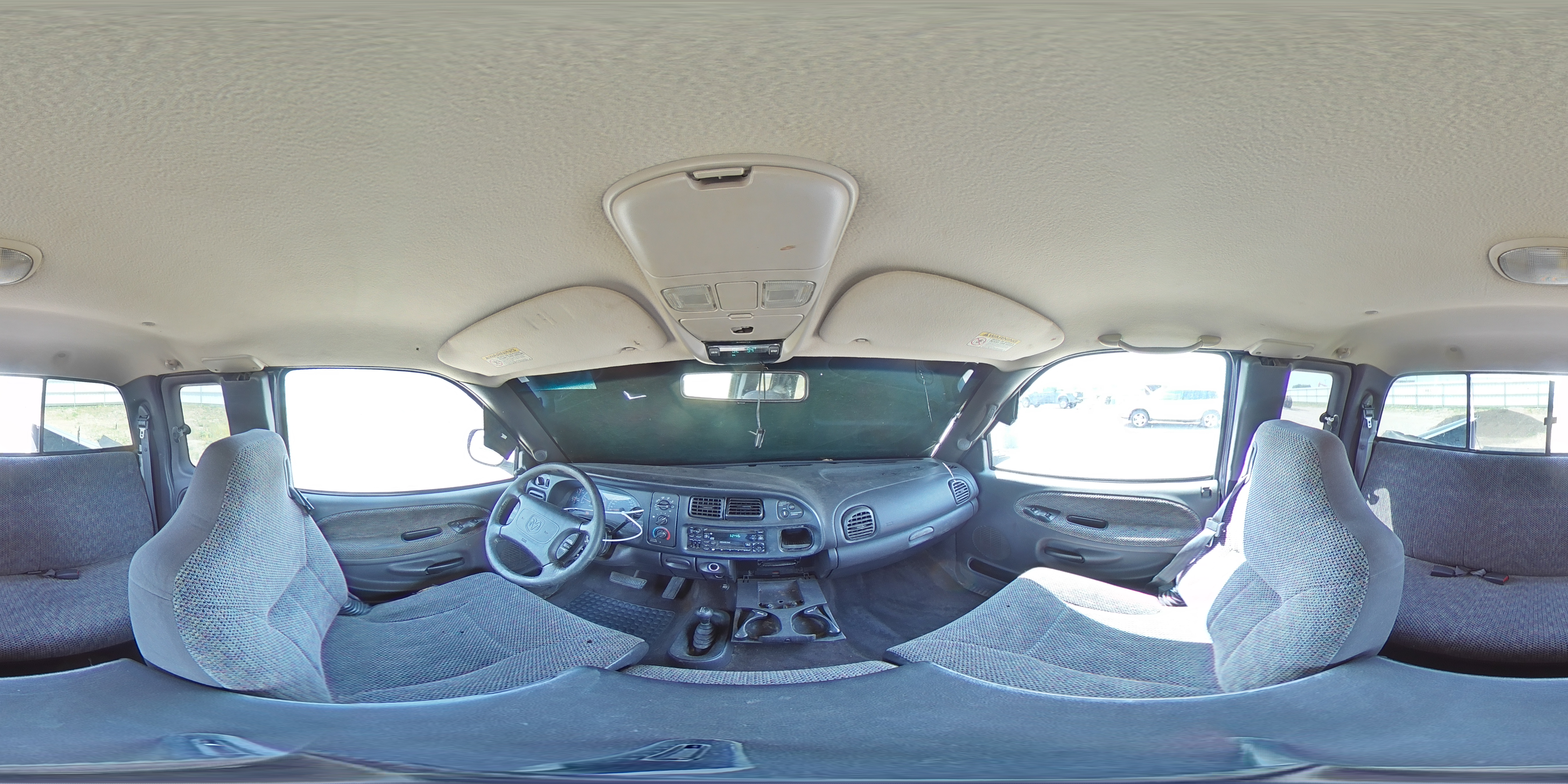 1999 Dodge Ram 1500 VIN: 1B7HF13Z2XJ564755 Lot: 63602115